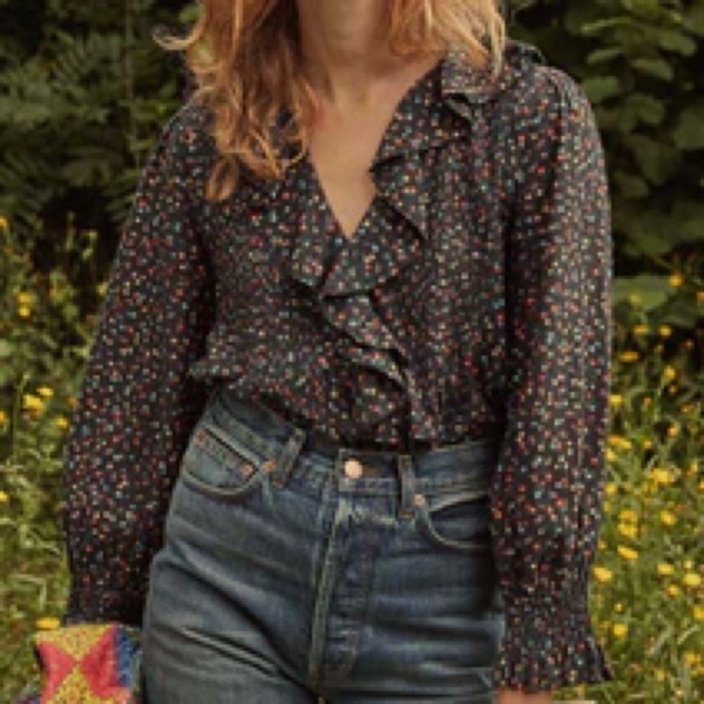 Ruffled V-Neck Floral Blouse - Black Multi